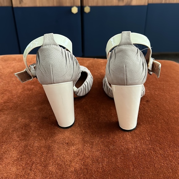 Gray Leather Mary Jane with Braided T-Strap - Picture 3 of 8